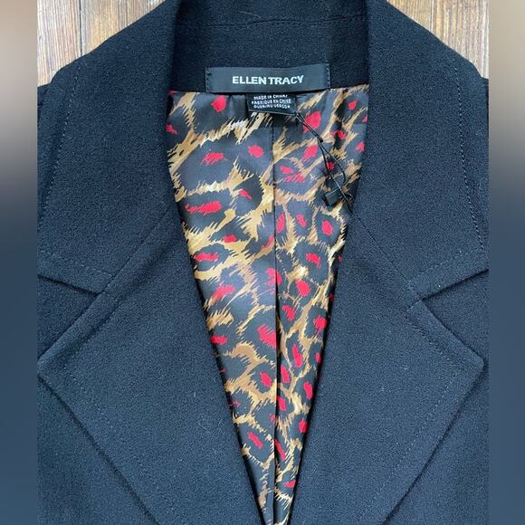 Ellen Tracy black wool blazer bell bottom sleeves button closure Women's Size M - Picture 4 of 9